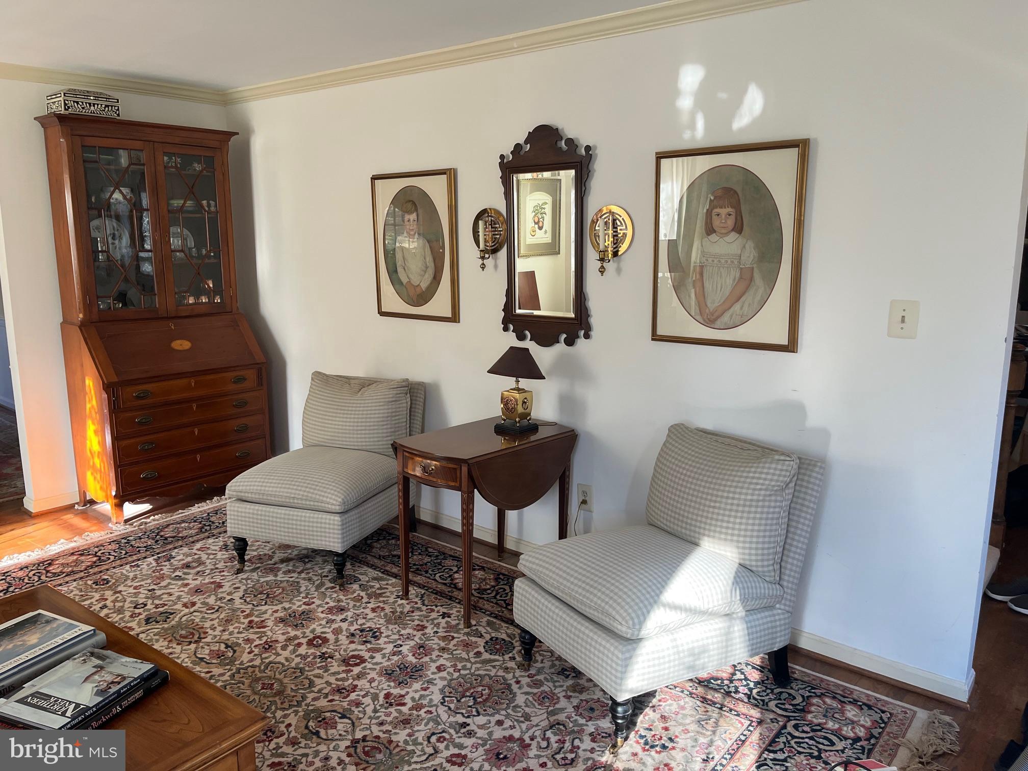 11689 Bennington Woods Road Reston, VA 20194 - Photo 6 of 30 Living Room Right side