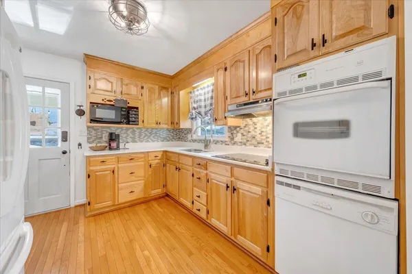 $399,900 | 2831 West Club Drive, Salem, VA 24153