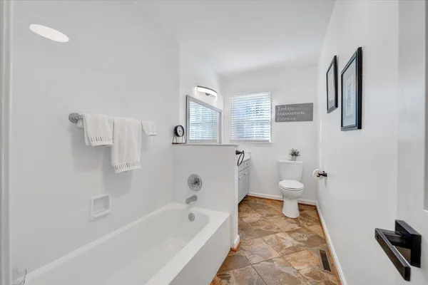 $399,900 | 2831 West Club Drive, Salem, VA 24153