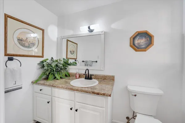 $399,900 | 2831 West Club Drive, Salem, VA 24153