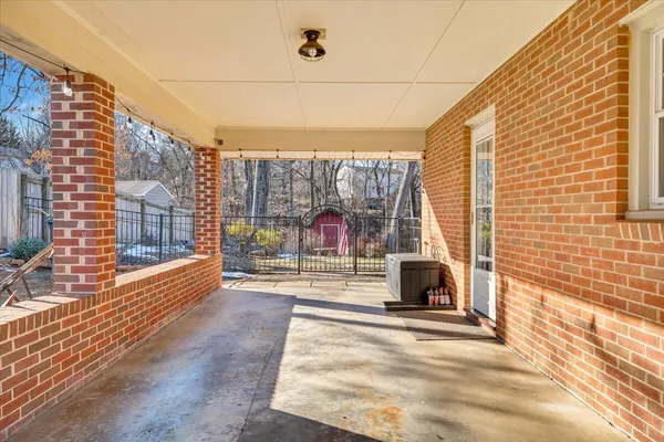 $399,900 | 2831 West Club Drive, Salem, VA 24153