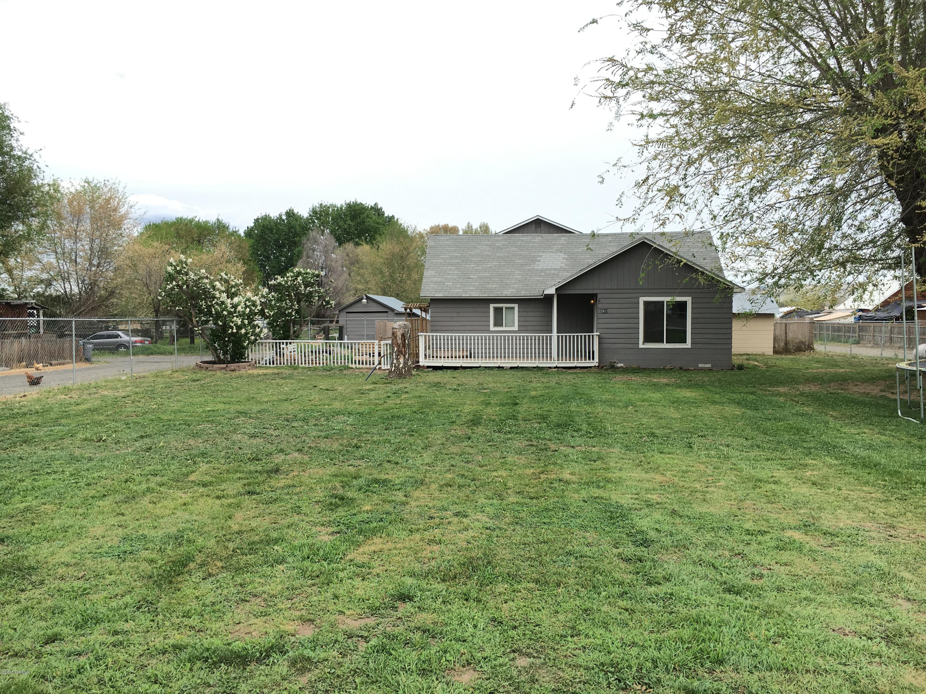 2911 Wiley Road Yakima, WA 98903 - Photo 2 of 35 IMG_1212