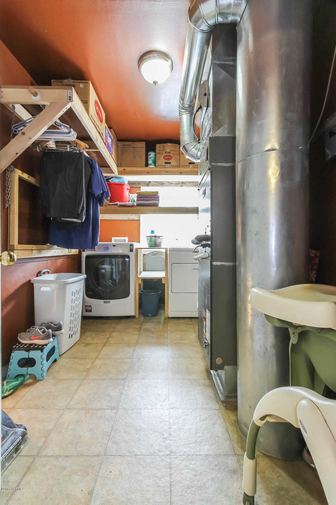 2911 Wiley Road Yakima, WA 98903 - Photo 17 of 35 laundry/mechanical room