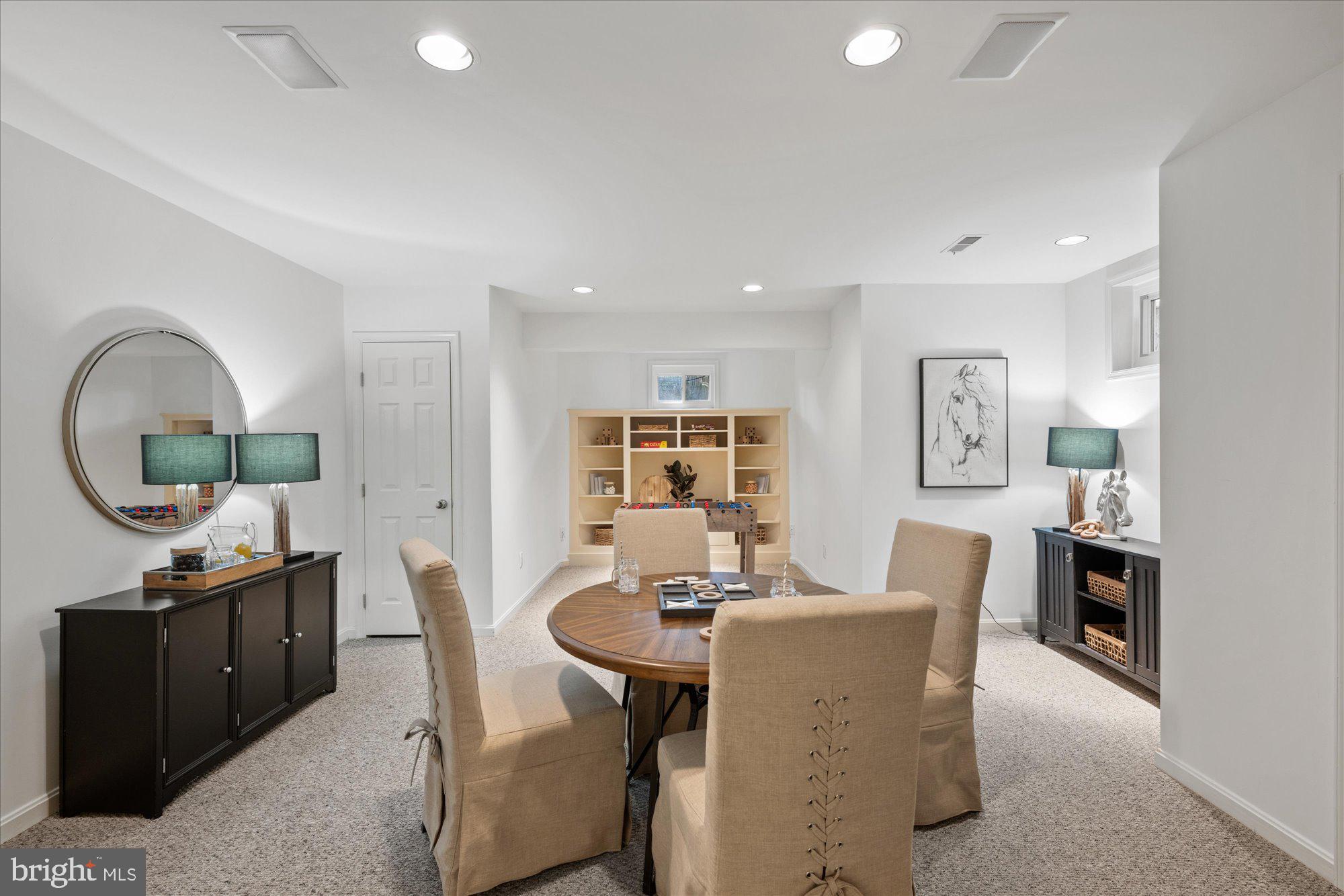 4332 Sangamore Road Bethesda, MD 20816 - Photo 24 of 28 Inviting space for gatherings and creativity.