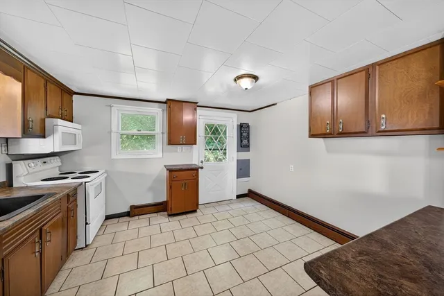 $499,000 | 120 Hackett Avenue, Lakeville, MA 02347