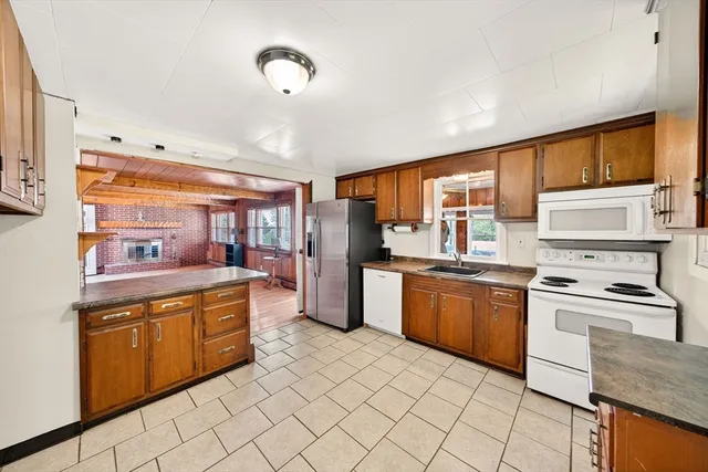 $499,000 | 120 Hackett Avenue, Lakeville, MA 02347