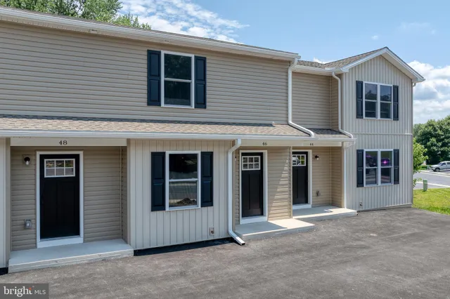 a view of a house with entrance door