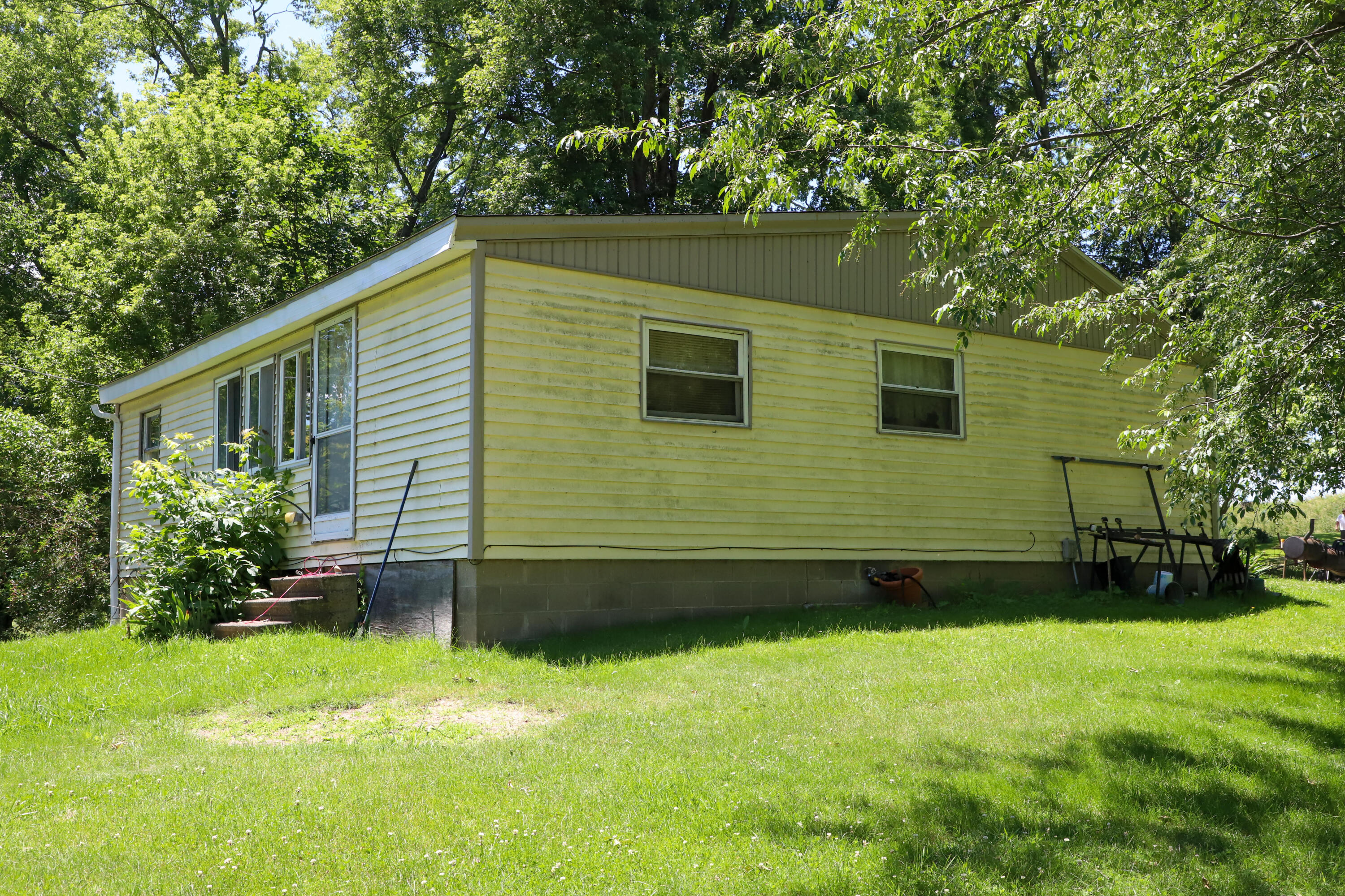 7563 Hakes Road Reading, MI 49274 - Photo 3 of 20 unnamed (16)