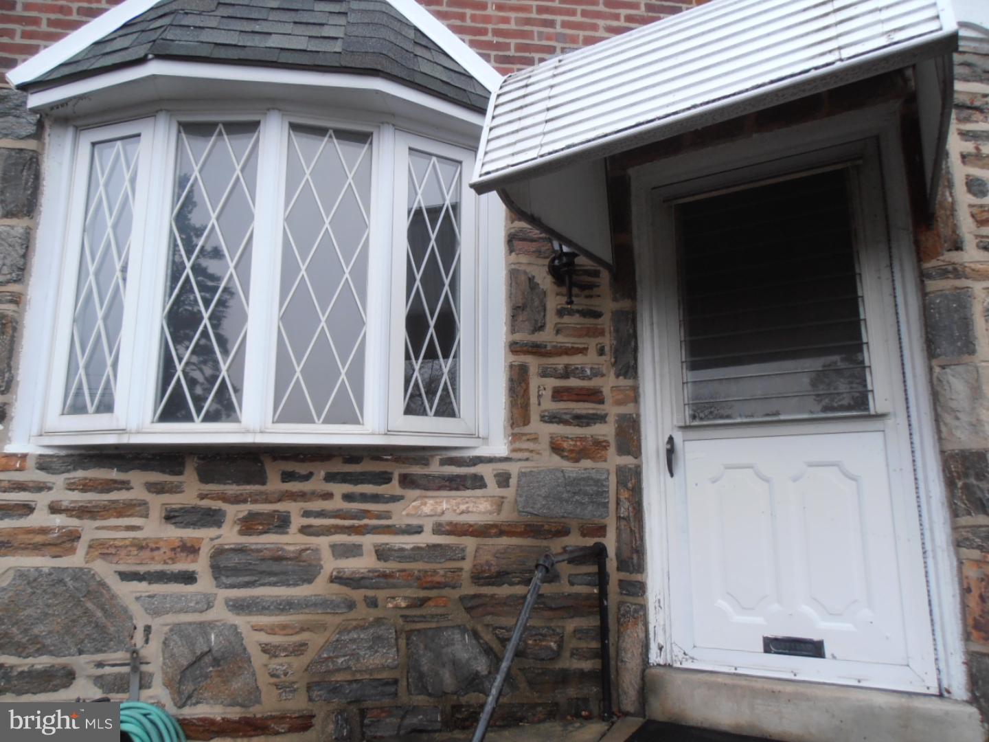 245 Wingate Road Upper Darby, PA 19082 - Photo 3 of 25