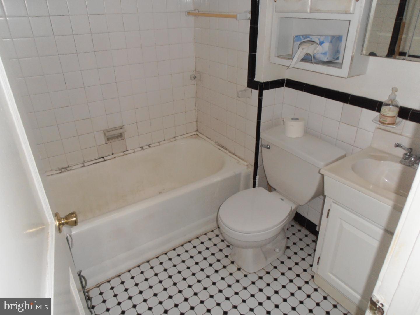 245 Wingate Road Upper Darby, PA 19082 - Photo 21 of 25