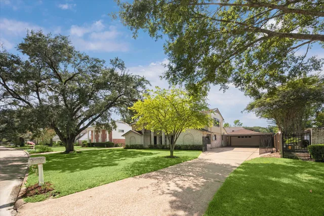 $619,500 | 2723 Bernadette Lane, Houston, TX 77043