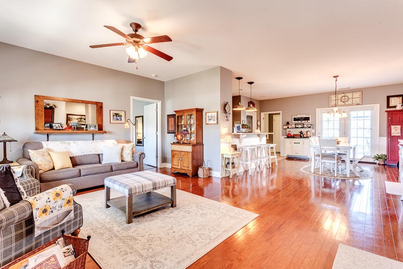 111 Hackberry Street Oak Ridge, TN 37830 - Photo 3 of 40 Gallery Image 3