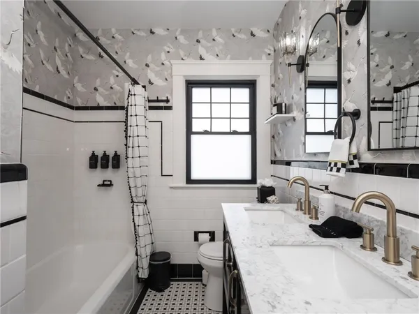 $4,800 | 26 Vernon Avenue, Newport, RI 02840