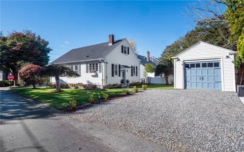 $4,800 | 26 Vernon Avenue, Newport, RI 02840
