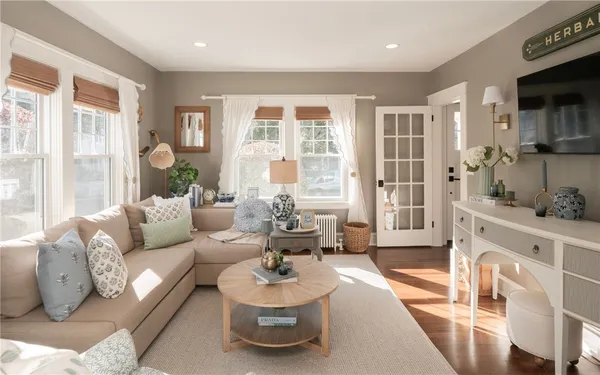 $4,800 | 26 Vernon Avenue, Newport, RI 02840