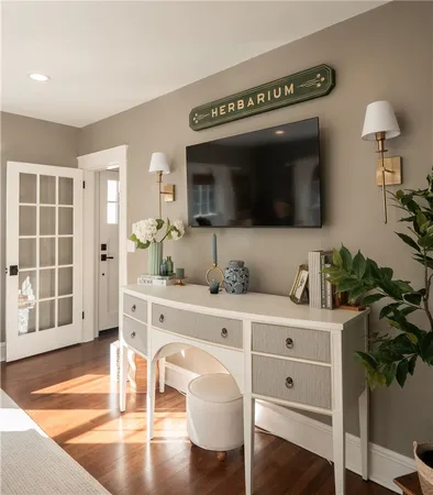 $4,800 | 26 Vernon Avenue, Newport, RI 02840