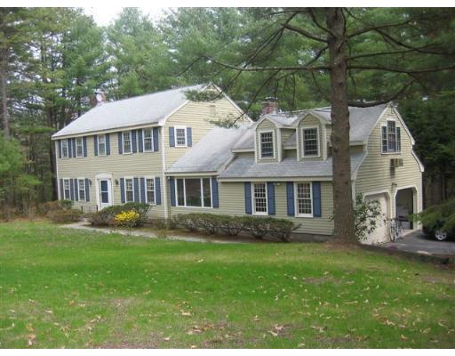 20 Axdell Road Sudbury, MA 01776 - Photo 2 of 17 a front view of a house with a garden