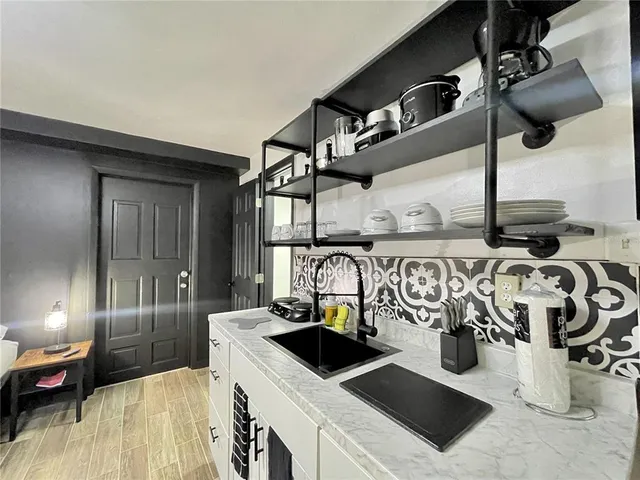 $1,600 | Undisclosed Address, Orlando, FL 32825