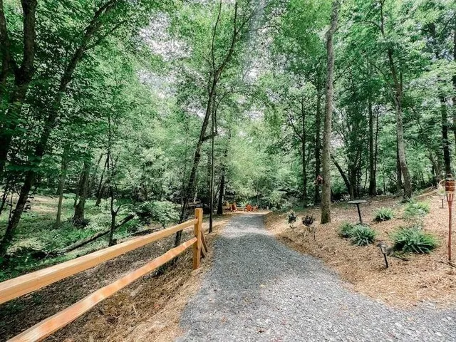 $2,750 | 449 Burbano Creekside Landing, Talking Rock, GA 30175