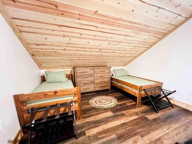 $2,750 | 449 Burbano Creekside Landing, Talking Rock, GA 30175