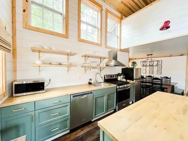 $2,750 | 449 Burbano Creekside Landing, Talking Rock, GA 30175