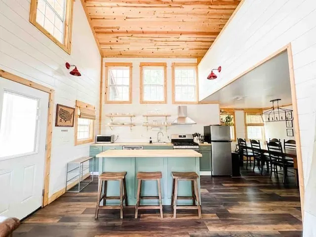 $2,750 | 449 Burbano Creekside Landing, Talking Rock, GA 30175