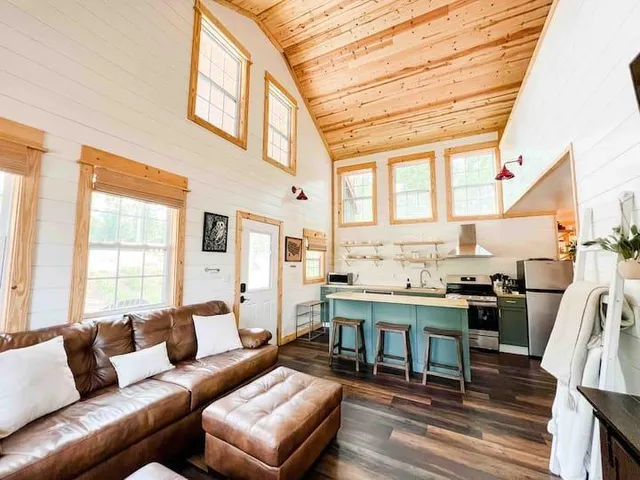 $2,750 | 449 Burbano Creekside Landing, Talking Rock, GA 30175