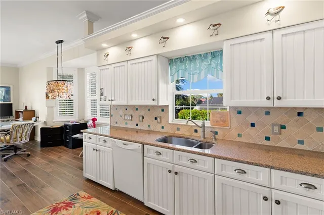 $1,690,000 | 418 Panay Avenue, Naples, FL 34113