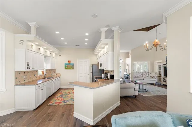 $1,690,000 | 418 Panay Avenue, Naples, FL 34113