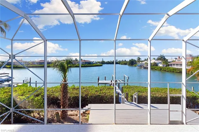 $1,690,000 | 418 Panay Avenue, Naples, FL 34113