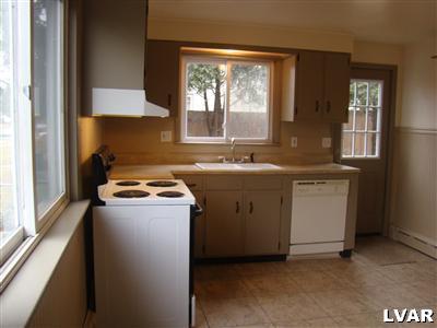 638 Locke Heights Road Bangor, PA 18013 - Photo 10 of 11 Gallery Image 10