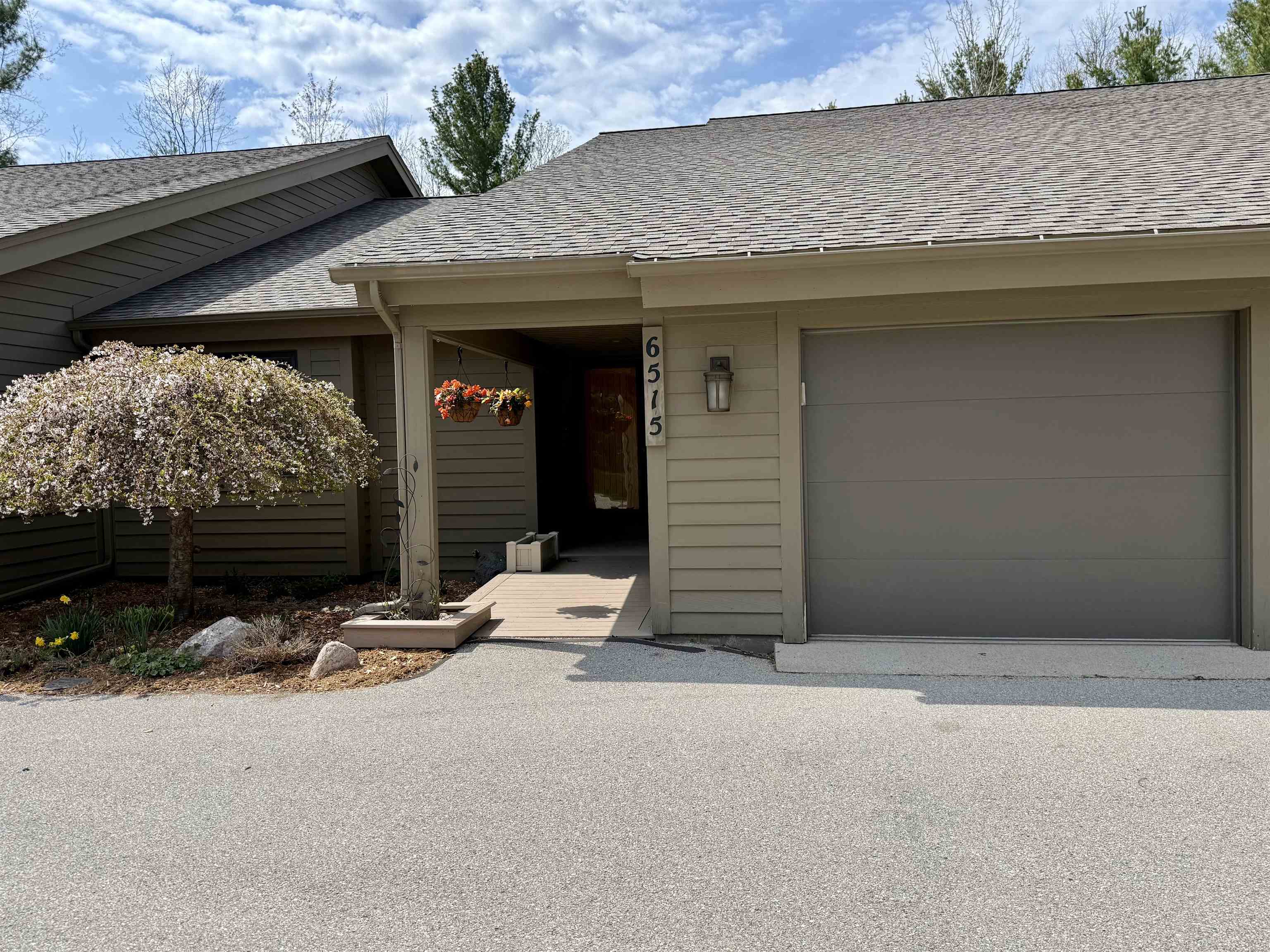6515 Mission Ridge Traverse City, MI 49686 - Photo 32 of 77