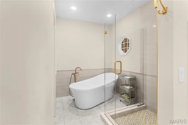 $630,000 | 250 Corvette Rose Lane, Jackson, MO 63755