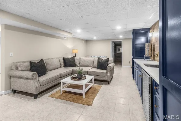 $630,000 | 250 Corvette Rose Lane, Jackson, MO 63755