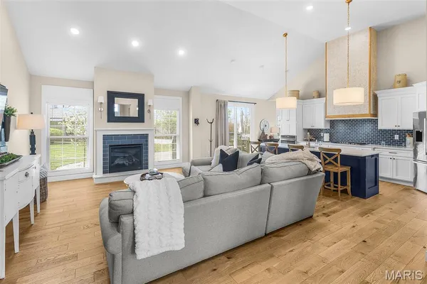 $630,000 | 250 Corvette Rose Lane, Jackson, MO 63755