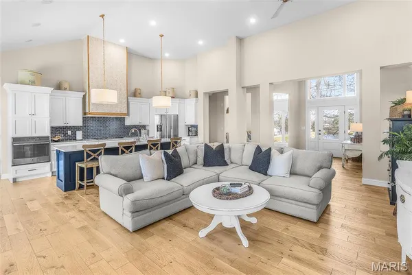 $630,000 | 250 Corvette Rose Lane, Jackson, MO 63755