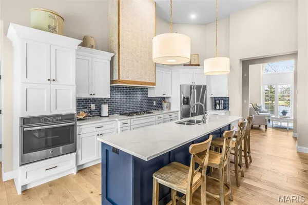 $630,000 | 250 Corvette Rose Lane, Jackson, MO 63755