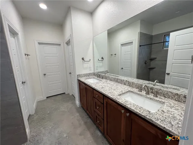 $1,995 | 274 Kerlick Lane, New Braunfels, TX 78130