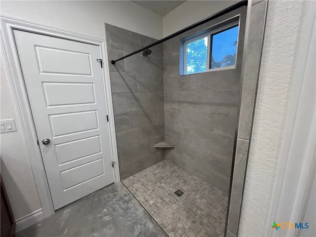 $1,995 | 274 Kerlick Lane, New Braunfels, TX 78130