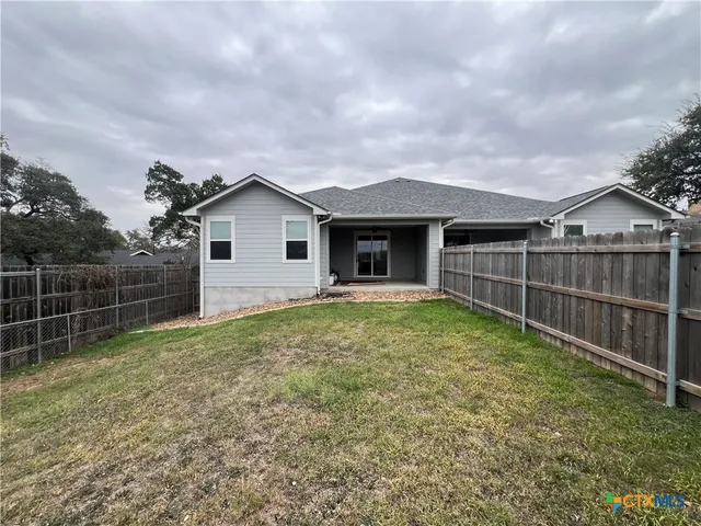 $1,995 | 274 Kerlick Lane, New Braunfels, TX 78130