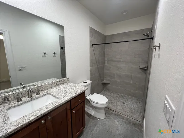 $1,995 | 274 Kerlick Lane, New Braunfels, TX 78130