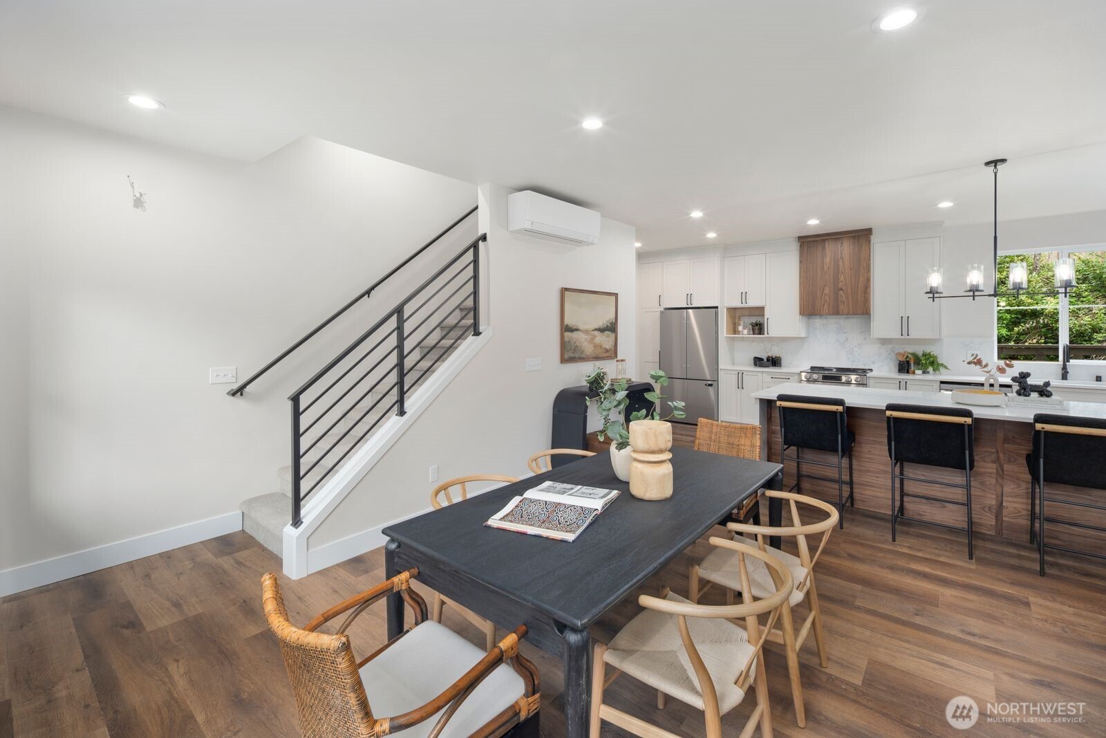 9434 Olson Place Southwest Seattle, WA 98106 - Photo 8 of 37