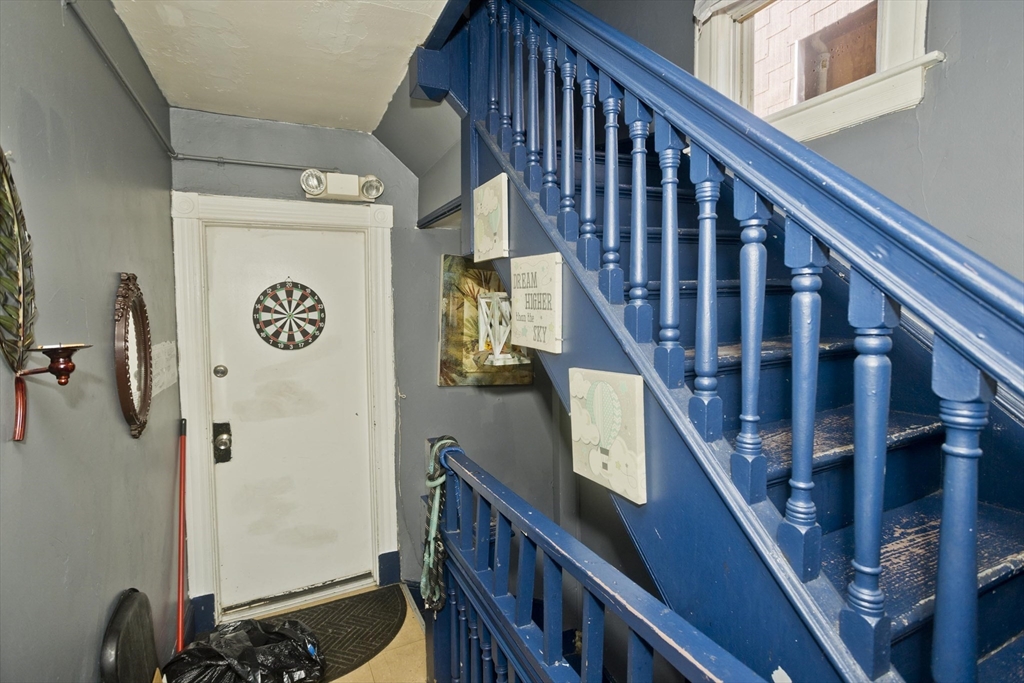 89-95 School Street Chicopee, MA 01013 - Photo 24 of 39 a view of entryway