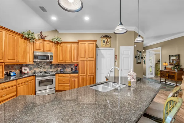 $425,000 | 3 Veranda Ridge Drive, The Woodlands, TX 77382
