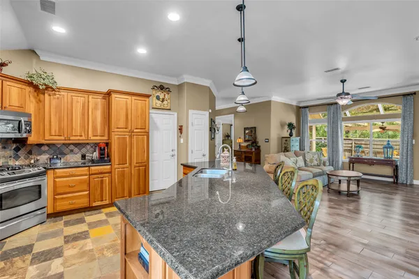 $425,000 | 3 Veranda Ridge Drive, The Woodlands, TX 77382