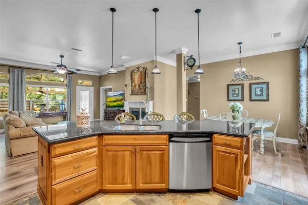 $425,000 | 3 Veranda Ridge Drive, The Woodlands, TX 77382