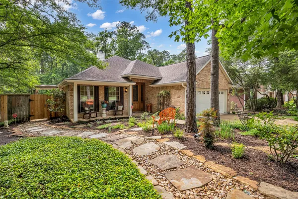 $425,000 | 3 Veranda Ridge Drive, The Woodlands, TX 77382