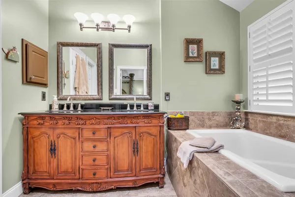 $425,000 | 3 Veranda Ridge Drive, The Woodlands, TX 77382