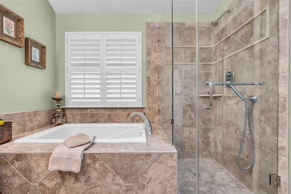 $425,000 | 3 Veranda Ridge Drive, The Woodlands, TX 77382