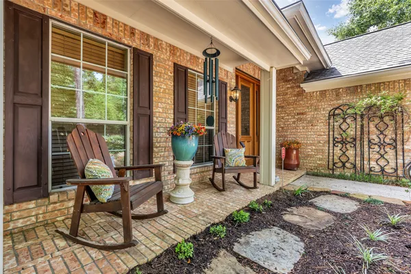 $425,000 | 3 Veranda Ridge Drive, The Woodlands, TX 77382